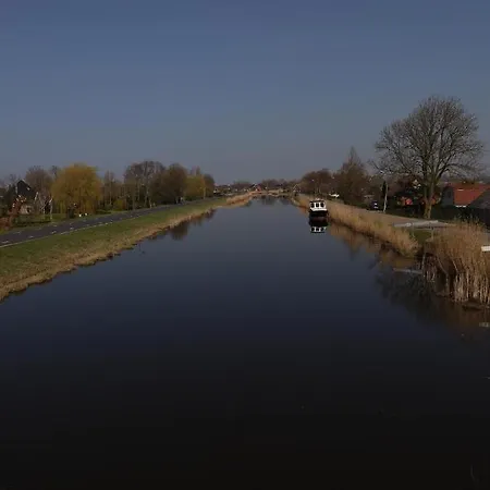Chalet Aan Het Water Met Airco *